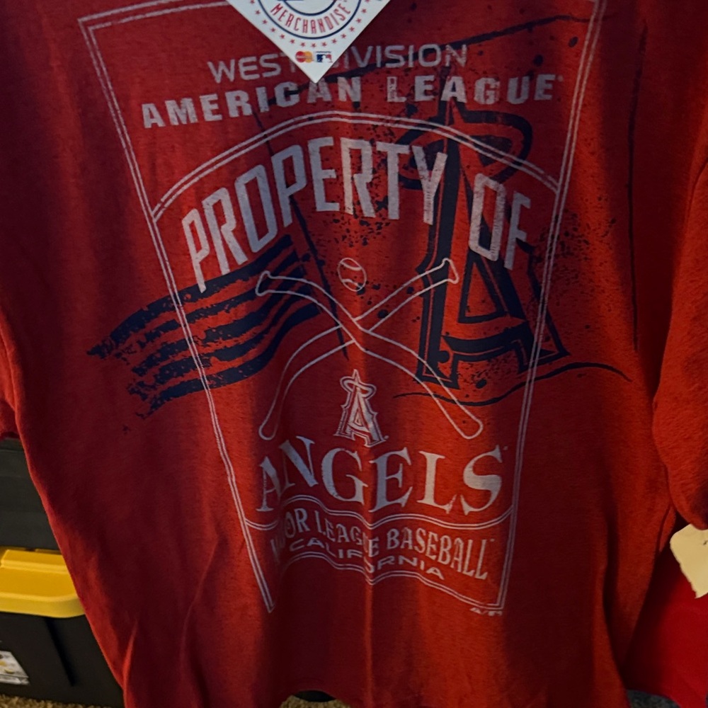 Red Angels Graphic T-Shirt